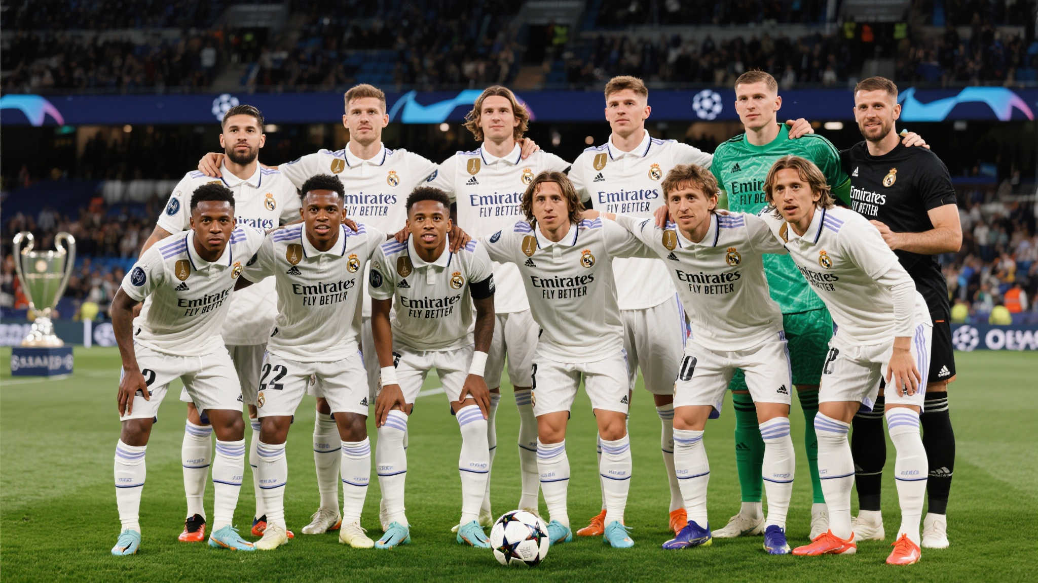 萨内蒂:世俱杯冠军争夺战中,皇马和巴黎圣日耳曼占据优势 萨内蒂:世俱杯冠军争夺战中,皇马和巴黎圣日耳曼占据优势