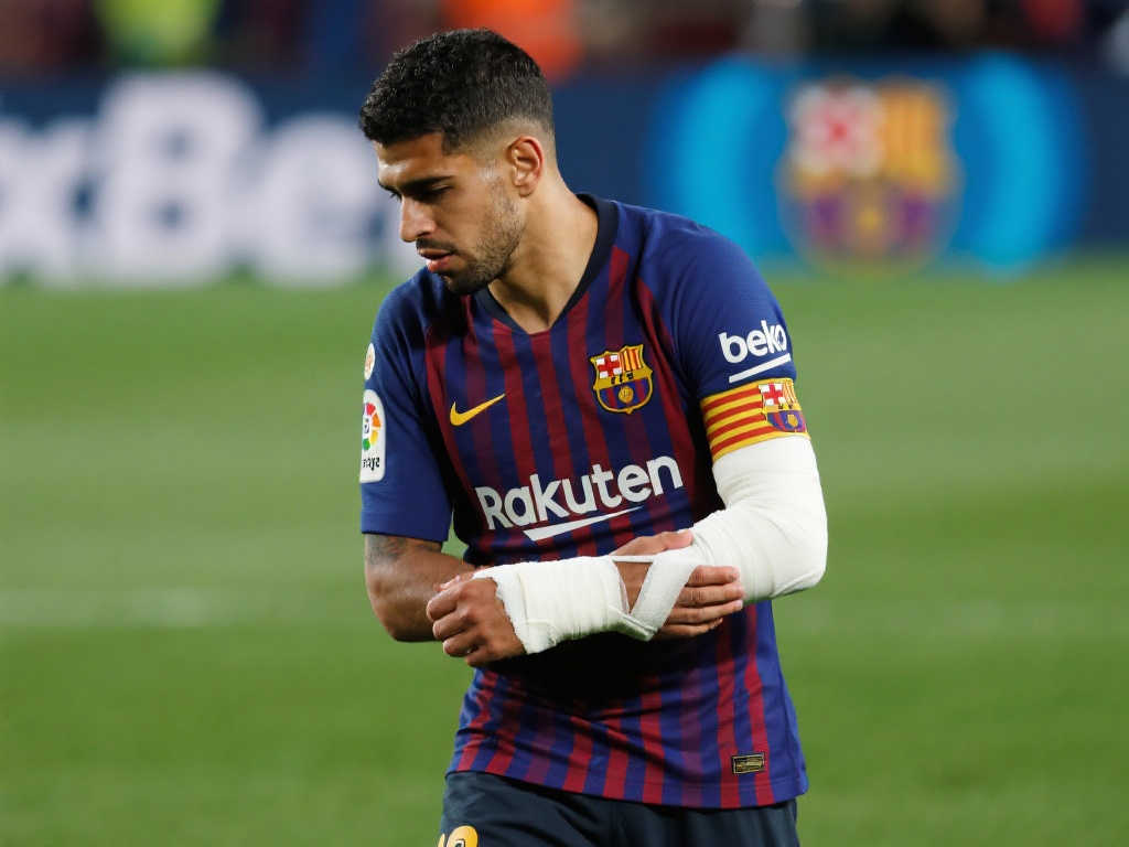 巴萨官方宣布：达尼-罗德里格斯右肩脱臼，下周四将进行手术治疗